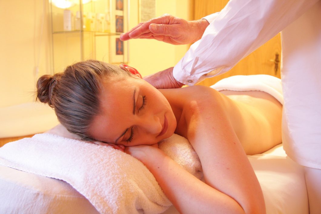 Salon Spa: Laser, Piel y Masajes rida