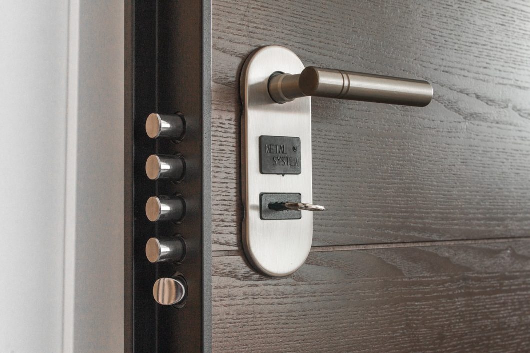Distribuidor Puertas de Seguridad